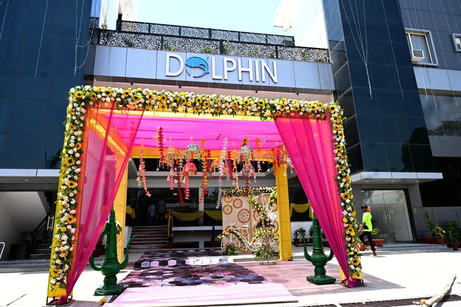Dolphin Club Hotel Chinhat Eksteriør billede